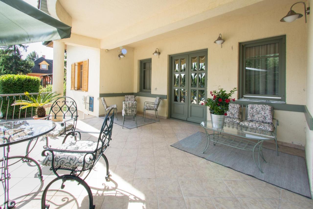 Villa Oliva Boutique Rooms&Spa Zamárdi Exterior foto